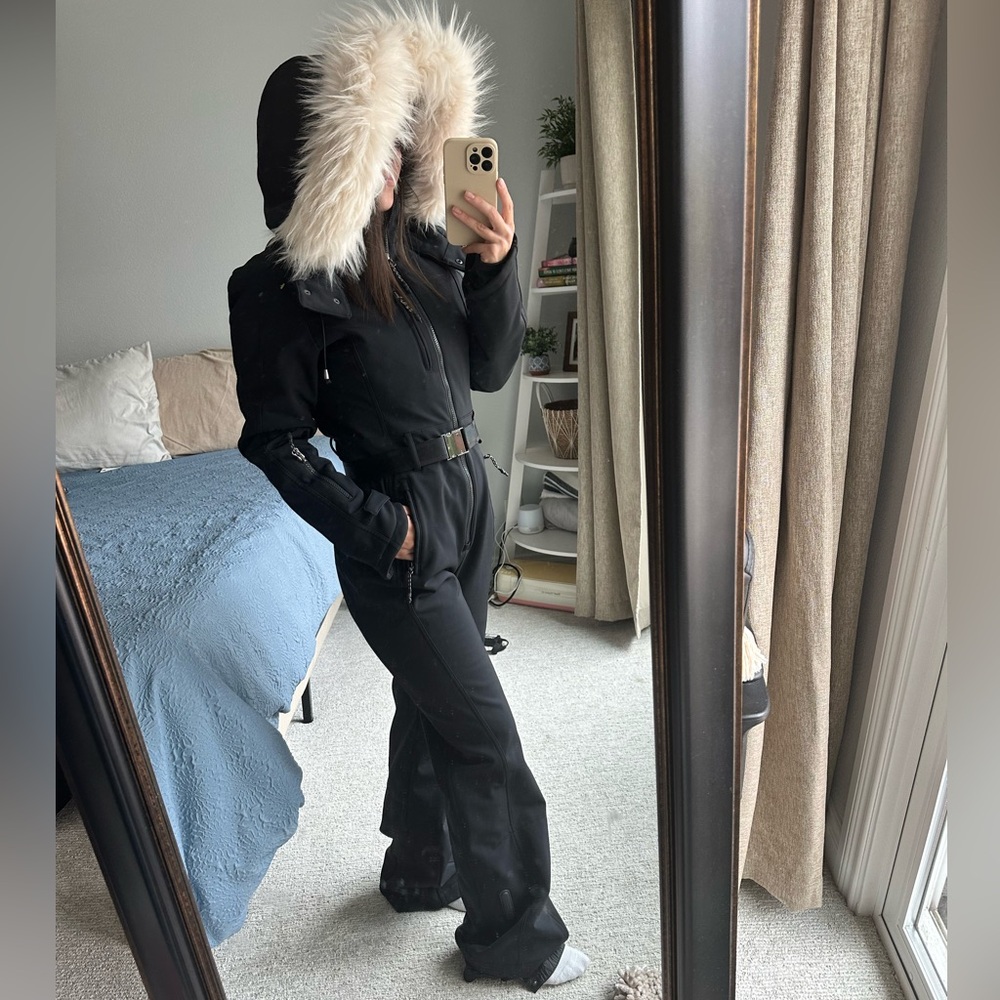 Sweaty Betty ski snow suit with fur hood EUC